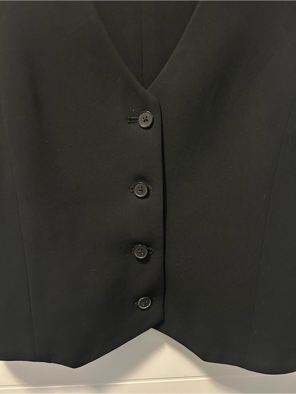 Babaton Black Tailored Sleeveless Vest - Picture 3 of 7